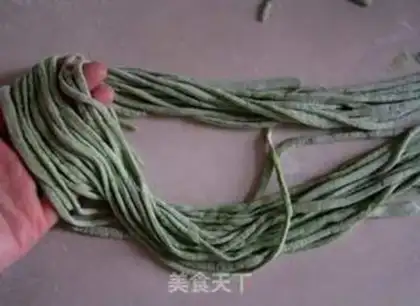 Make Spinach noodles step 16