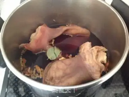 Make Smoky ears step 3