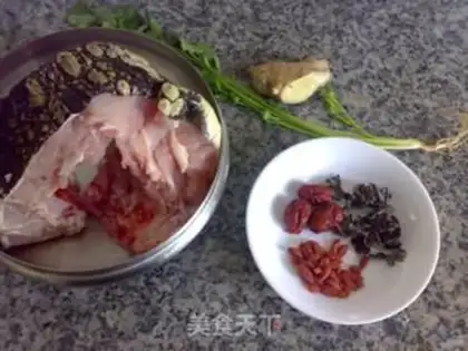 Make The clouds steam the crocodile meat step 0