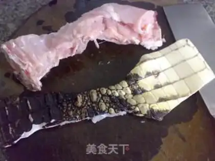 Make The clouds steam the crocodile meat step 1