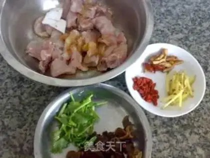 Make The clouds steam the crocodile meat step 4