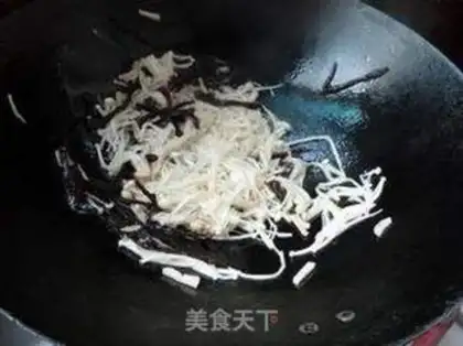 Make The head starter makes the golden mushrooms step 4