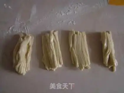 Make Long silver rolls step 6