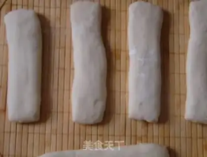 Make Long silver rolls step 11