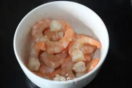 Make Cheese shrimp and mushroom pasta step 9