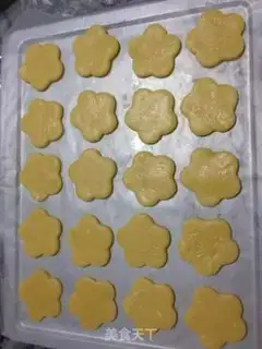 Make Plum crackers step 5