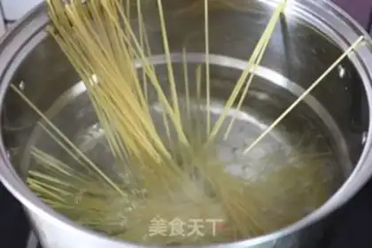 Make Cheese shrimp and mushroom pasta step 21