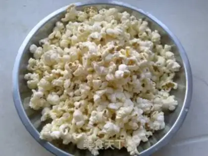 Make Caramel chocolate popcorn step 3