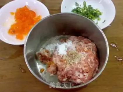 Make Salted egg oatmeal step 1