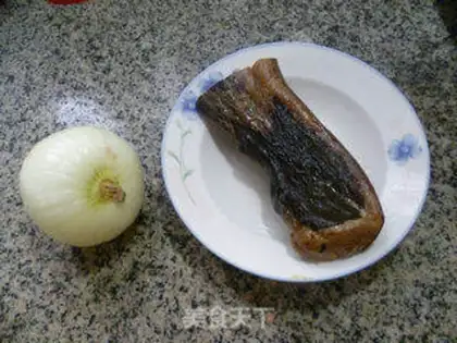 Make White onion sauce step 0