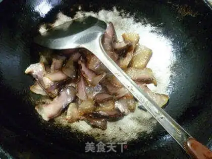 Make White onion sauce step 4