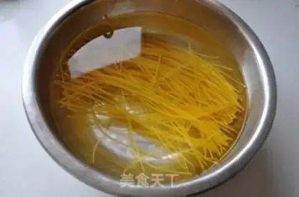 Make Noodles step 0