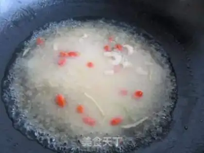 Make Shrimp cooks the dishes step 9