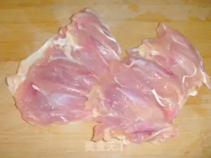 Make A pan and a chicken leg step 1