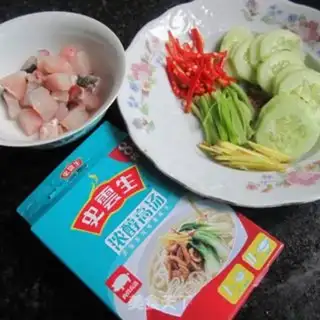 Make Microwave cucumber porridge step 1