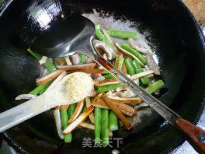Make Scrambled bean fried pig ears step 10