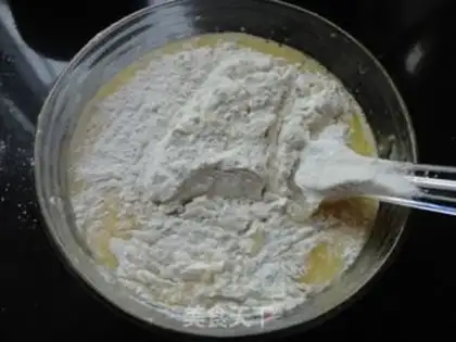 Make Banana walnut marfin step 6