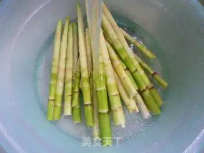 Make Red burn the bones of the feet step 2