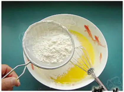 Make Black sesame ricin cake step 4