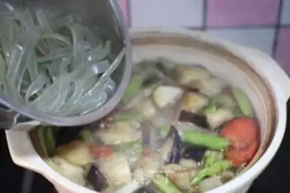Make Northeast stew step 16
