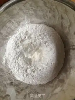 Make Red-tree cake step 4
