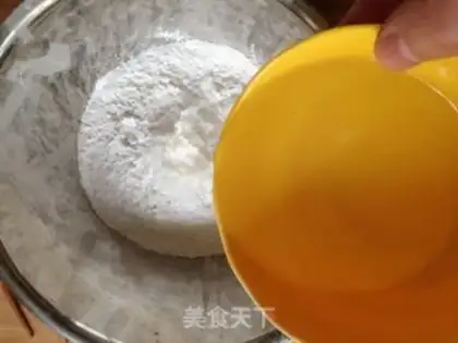 Make Red-tree cake step 5