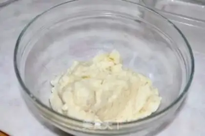 Make Heart cake step 1