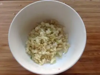 Make Garlic fan floss step 3