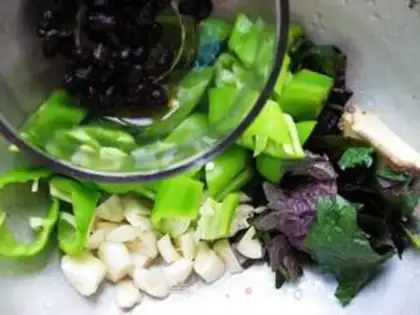 Make Purple peppers, man step 2