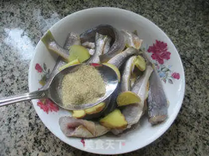 Make Fried yellowfish step 6