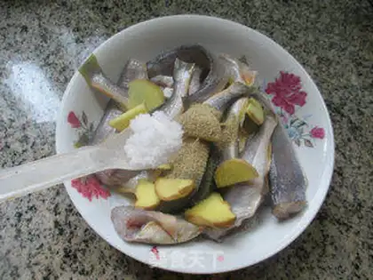 Make Fried yellowfish step 7