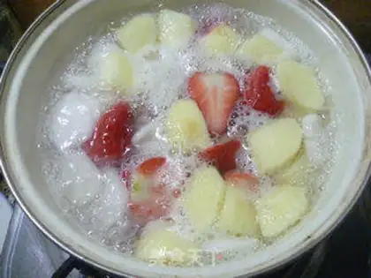 Make Ice cream and fruit step 10