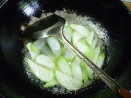 Make Squeeze and bloom at night step 4