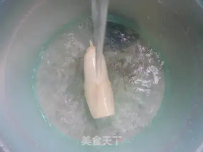 Make Peaches are so white step 3