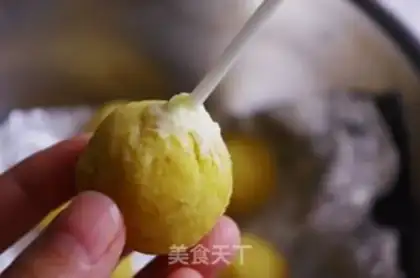 Make Lollipop cake step 8