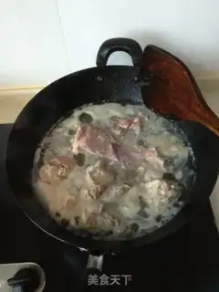 Make The mushrooms and the bone soup step 2