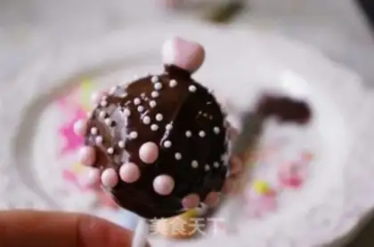 Make Lollipop cake step 11