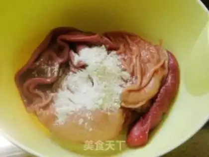 Make Lotus pig belly soup step 1