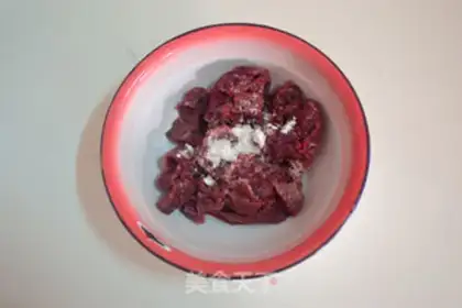 Make Black pepper beef oatmeal step 0