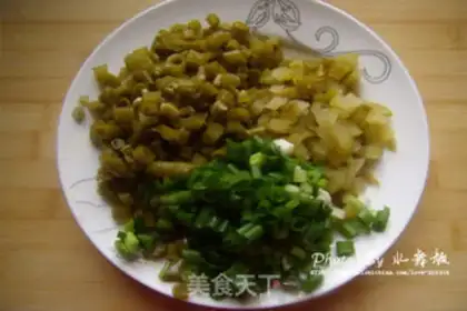 Make Hot dry noodles step 1