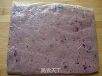 Make Heart crackers step 5