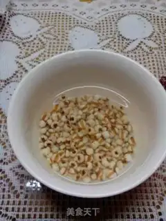 Make The beauty has a thin porridge step 1