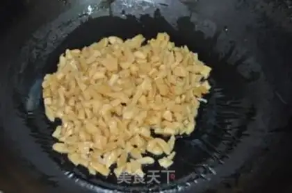 Make Roach and pig oil step 4