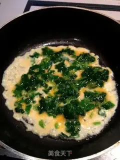 Make Spinach egg rolls step 3