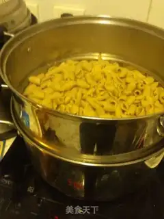 Make Bacon fried noodles step 1