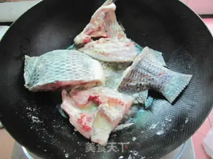 Make Onion steam fish step 3