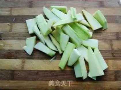 Make Spicy mango step 1