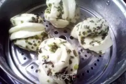 Make Onion pickles step 12