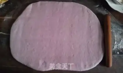 Make "8" roll of the potato date step 7