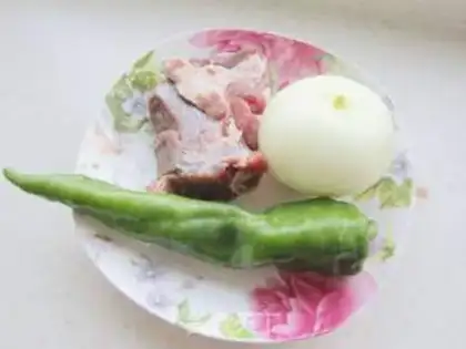 Make Ridiculous onions step 0